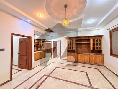 گلستانِِ جوہر ۔ بلاک 4 گلستانِ جوہر,کراچی میں 3 کمروں کا 10 مرلہ مکان 90.0 ہزار میں کرایہ پر دستیاب ہے۔