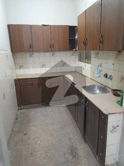 2 bed d. d flat in johar