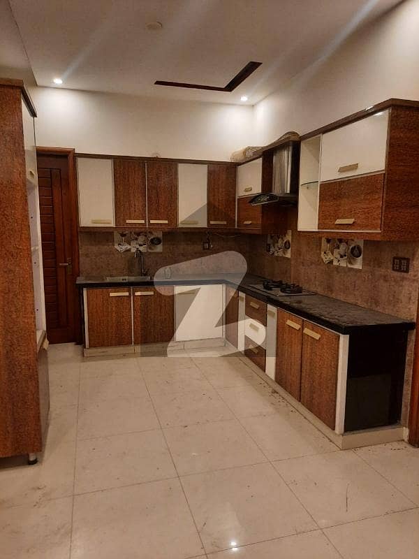 Brand New Portion 240 Yards Ground Floor Silent Commercial 3 Bed DD New 60 Fit Road Gulshan Iqbal Black 2 Brand New Portion 240 Yards Ground Floor Silent Commercial 3 Bed DD New 60 Fit Road Gulshan Iqbal Black 2