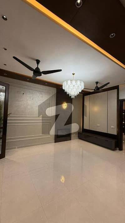 10 Marla Slightly Used House For Sale In Jasmine Block Sector C Bahria Town Lahore