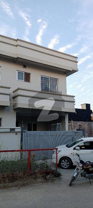 جناح گارڈنز فیز 1 جناح گارڈنز,ایف ای سی ایچ ایس,اسلام آباد میں 4 کمروں کا 7 مرلہ مکان 1.3 لاکھ میں کرایہ پر دستیاب ہے۔