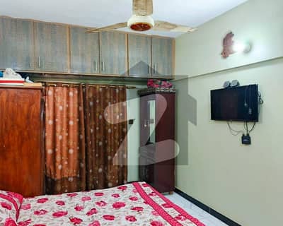 یونیورسٹی روڈ کراچی میں 2 کمروں کا 4 مرلہ فلیٹ 75.0 لاکھ میں برائے فروخت۔