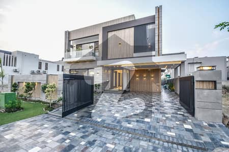 Most Beautiful 1 kanal Stylish Villa Came For Rent In Phase 6