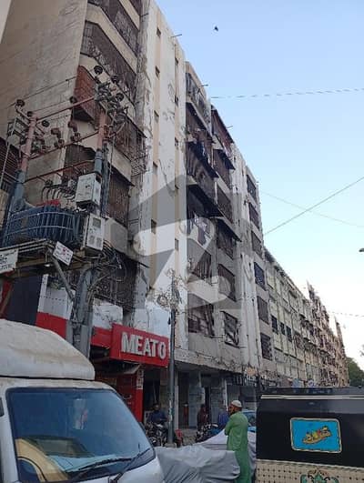 شرف آباد گلشنِ اقبال ٹاؤن,کراچی میں 2 کمروں کا 4 مرلہ فلیٹ 2.3 کروڑ میں برائے فروخت۔