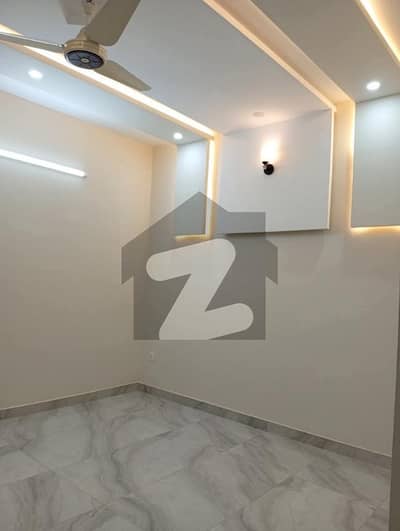 جی ۔ 11 اسلام آباد میں 6 کمروں کا 8 مرلہ مکان 7.0 کروڑ میں برائے فروخت۔