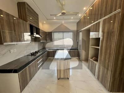 ڈی ایچ اے فیز 7 ڈیفنس (ڈی ایچ اے),لاہور میں 3 کمروں کا 1 کنال بالائی پورشن 1.1 لاکھ میں کرایہ پر دستیاب ہے۔ ڈی ایچ اے فیز 7 ڈیفنس (ڈی ایچ اے),لاہور میں 3 کمروں کا 1 کنال بالائی پورشن 1.1 لاکھ میں کرایہ پر دستیاب ہے۔