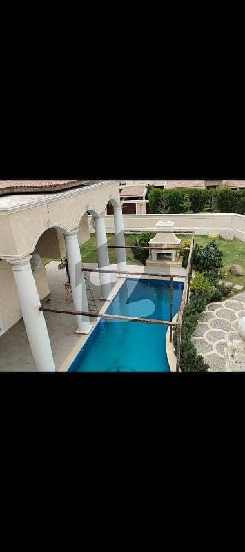 2000 yd House like B/N phase 8