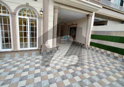 10 Marla Brand New Luxury Spanish Design With Direct Owner meeting All Original picture Attached For Sale in PIA SOCIETY