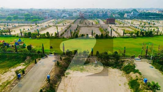 یونین گرینز فیز 2 پائن ایونیو,لاہور میں 5 مرلہ رہائشی پلاٹ 70.0 لاکھ میں برائے فروخت۔