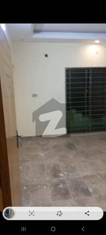 جی ۔ 11 اسلام آباد میں 2 کمروں کا 5 مرلہ زیریں پورشن 70.0 ہزار میں کرایہ پر دستیاب ہے۔