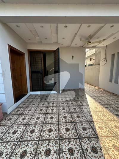 7 Marla House available for Rent in Central Park Lahore