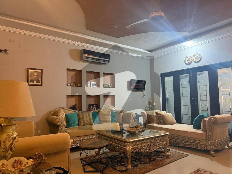 سرور روڈ کینٹ,لاہور میں 5 کمروں کا 1 کنال مکان 3.75 لاکھ میں کرایہ پر دستیاب ہے۔ سرور روڈ کینٹ,لاہور میں 5 کمروں کا 1 کنال مکان 3.75 لاکھ میں کرایہ پر دستیاب ہے۔