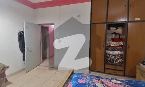 ماڈل ٹاؤن لِنک روڈ ماڈل ٹاؤن,لاہور میں 2 کمروں کا 10 مرلہ بالائی پورشن 65.0 ہزار میں کرایہ پر دستیاب ہے۔