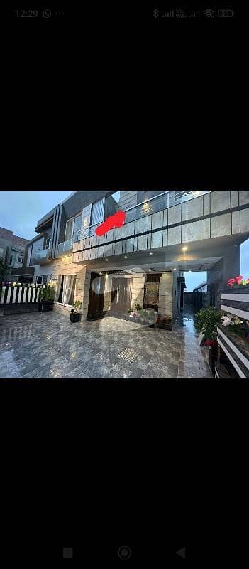 بحریہ ٹاؤن سیکٹر ای بحریہ ٹاؤن,لاہور میں 5 کمروں کا 10 مرلہ مکان 1.1 لاکھ میں کرایہ پر دستیاب ہے۔