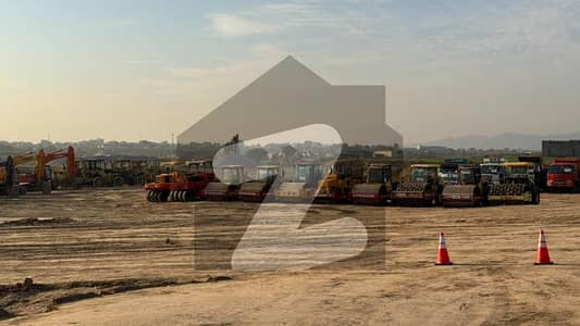 10 Marla (35x70) 70 Feet Wide Road Park Face Plot For Sale F-14/1 Islamabad