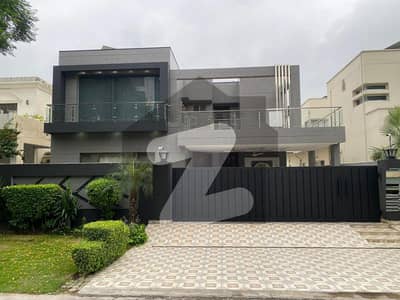 ڈی ایچ اے فیز 6 - بلاک سی فیز 6,ڈیفنس (ڈی ایچ اے),لاہور میں 5 کمروں کا 1 کنال مکان 9.25 کروڑ میں برائے فروخت۔