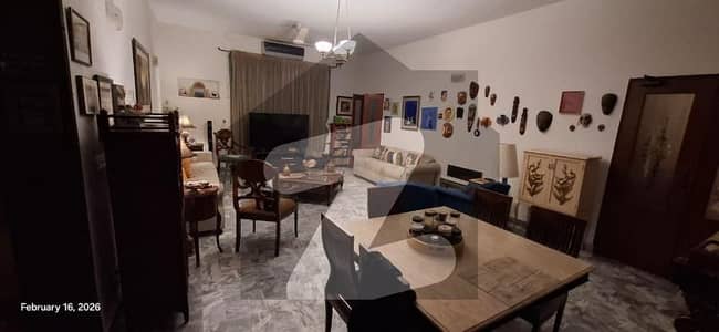 ڈی ایچ اے فیز 2 ڈیفنس (ڈی ایچ اے),لاہور میں 5 کمروں کا 2 کنال مکان 10.0 کروڑ میں برائے فروخت۔