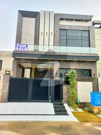 BRAND NEW 5-MARLA ELEGANT AND FULLY MAINTAINED SUPER HOT LOCATED BUNGALOW IS AVAILABLE IN THE PHASE 9 TOWN DHA LAHORE.