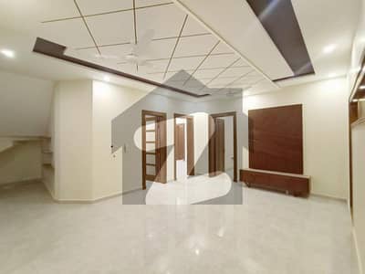 10 Marla Brand New Portion For Rent 10 Marla Brand New Portion For Rent