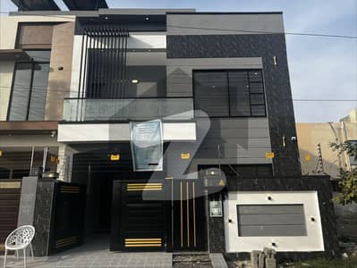 5 Marla Beautiful Brand New Double Storey House For Sale In Central Park Lahore