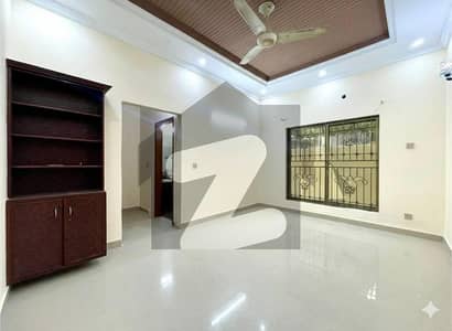 Prime Location 10 Marla Home For Sale Prime Location 10 Marla Home For Sale