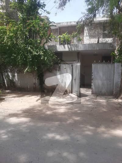 جی ۔ 9/4 جی ۔ 9,اسلام آباد میں 4 کمروں کا 7 مرلہ مکان 5.0 کروڑ میں برائے فروخت۔