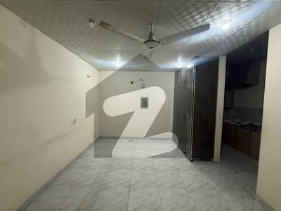 Single Bed Flat Available For Rent