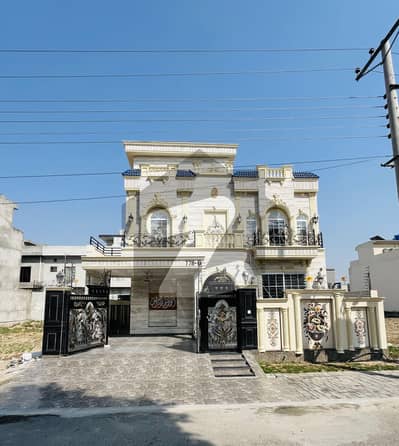 سینٹرل پارک ۔ بلاک جی سینٹرل پارک ہاؤسنگ سکیم,لاہور میں 5 کمروں کا 10 مرلہ مکان 4.0 کروڑ میں برائے فروخت۔