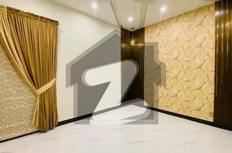 House For sale Is Readily Available In Prime Location Of Bahria Town - Sector C