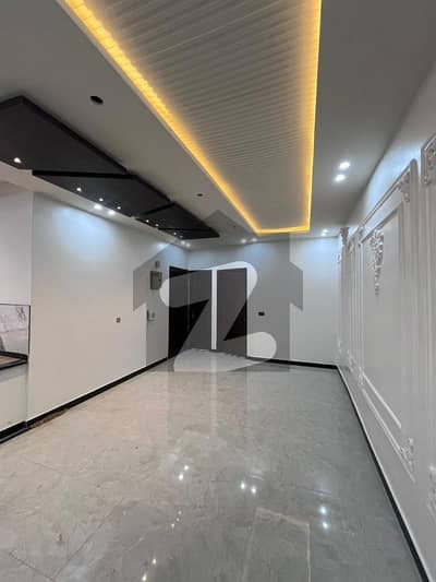 فیڈرل بی ایریا ۔ بلاک 12 فیڈرل بی ایریا,کراچی میں 6 کمروں کا 8 مرلہ مکان 5.75 کروڑ میں برائے فروخت۔ فیڈرل بی ایریا ۔ بلاک 12 فیڈرل بی ایریا,کراچی میں 6 کمروں کا 8 مرلہ مکان 5.75 کروڑ میں برائے فروخت۔