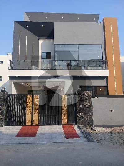 Prime Location In Buch Villas Phase 2 - Manik Block Of Multan, A 5 Marla House Is Available