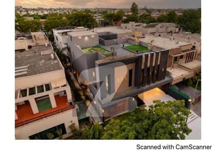 ڈی ایچ اے فیز 7 - بلاک وی فیز 7,ڈیفنس (ڈی ایچ اے),لاہور میں 5 کمروں کا 1 کنال مکان 6.7 کروڑ میں برائے فروخت۔