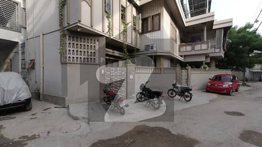 200 SQ YARD 3 SIDE CORNER Bungalow FOR SALE