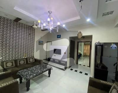 پی سی ایس آئی آر ہاؤسنگ سکیم فیز 2 پی سی ایس آئی آر ہاؤسنگ سکیم,لاہور میں 6 کمروں کا 9 مرلہ مکان 4.5 کروڑ میں برائے فروخت۔