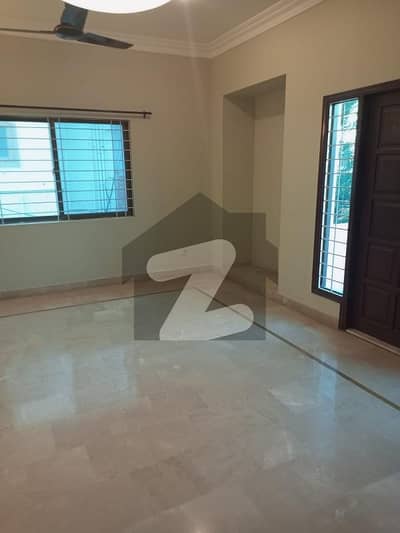 Stunning Prime Location 600 Square Yards House In Federal B Area - Block 10 Available