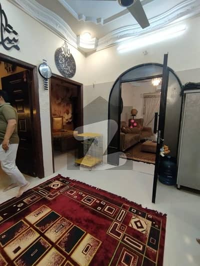 گلشنِ اقبال - بلاک 1 گلشنِ اقبال,گلشنِ اقبال ٹاؤن,کراچی میں 5 کمروں کا 10 مرلہ مکان 5.35 کروڑ میں برائے فروخت۔