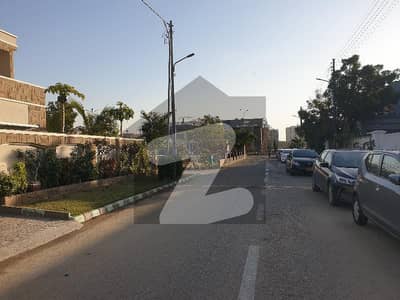 ڈی او ایچ ایس فیز 1 ملیر کنٹونمنٹ,کینٹ,کراچی میں 4 کمروں کا 1 کنال مکان 10.15 کروڑ میں برائے فروخت۔