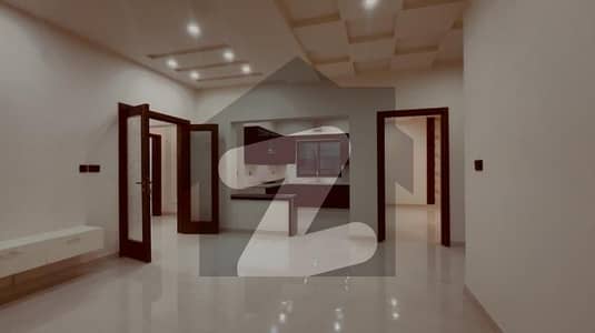 کینال روڈ فیصل آباد میں 5 کمروں کا 10 مرلہ مکان 5.25 کروڑ میں برائے فروخت۔