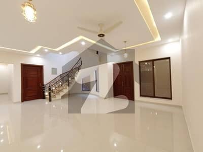 Ready To Buy A House 4500 Square Feet In D-12