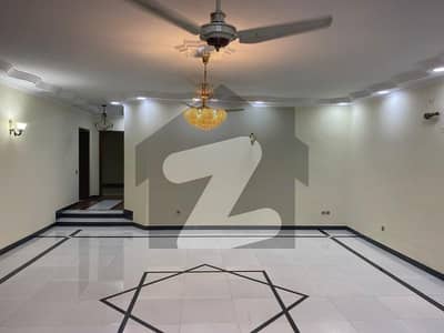 ڈی ایچ اے فیز 6 ڈی ایچ اے ڈیفینس,کراچی میں 6 کمروں کا 2 کنال مکان 17.0 کروڑ میں برائے فروخت۔