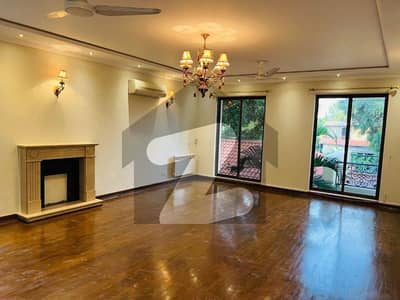 F-6 Triple Story House For Rent Size 2 Kanal 6 Bedrooms With Attached Baths Rent 18 Lakh