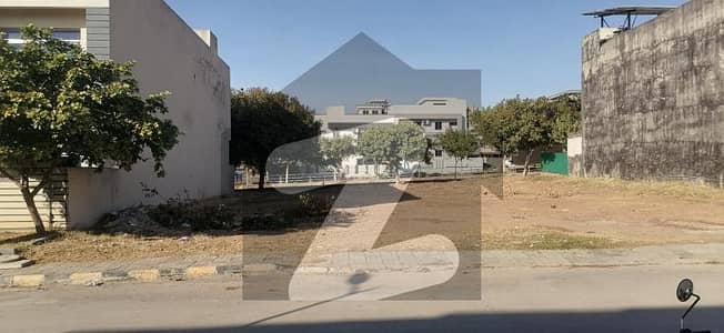 10 MARLA BOULEVARD BACK OPEN PLOT AVAILABLE FOR SALE IN BLOCK C