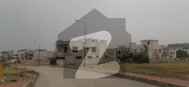1 KANAL HEIGHTED VIEW RESIDENTIAL PLOT AVAILABLE FOR SALE IN BAHRIA HAMLET