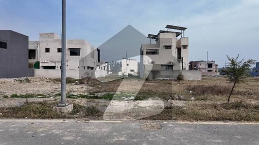 ڈی ایچ اے فیز 7 - بلاک یو فیز 7,ڈیفنس (ڈی ایچ اے),لاہور میں 10 مرلہ رہائشی پلاٹ 1.9 کروڑ میں برائے فروخت۔ ڈی ایچ اے فیز 7 - بلاک یو فیز 7,ڈیفنس (ڈی ایچ اے),لاہور میں 10 مرلہ رہائشی پلاٹ 1.9 کروڑ میں برائے فروخت۔