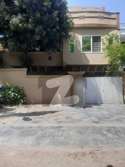 30*50 Cda Transfer Top Location House Available In G-9/4 Near Metro Station Near Service Road