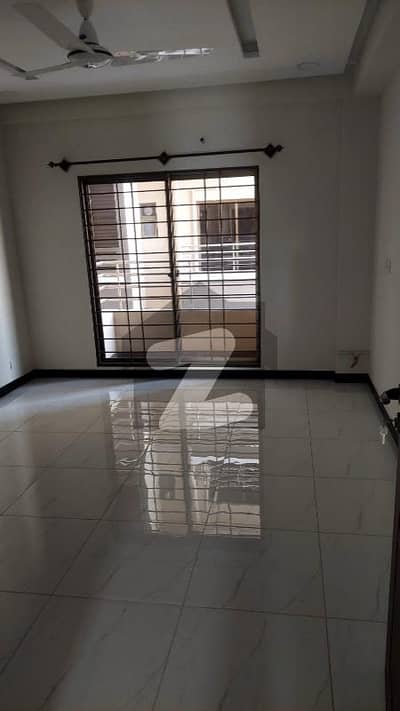 عسکری ہائیٹس 4 ڈی ایچ اے فیز 5 - سیکٹر ایچ,ڈی ایچ اے ڈیفینس فیز 5,ڈی ایچ اے ڈیفینس,اسلام آباد میں 3 کمروں کا 135 کنال فلیٹ 75.0 ہزار میں کرایہ پر دستیاب ہے۔