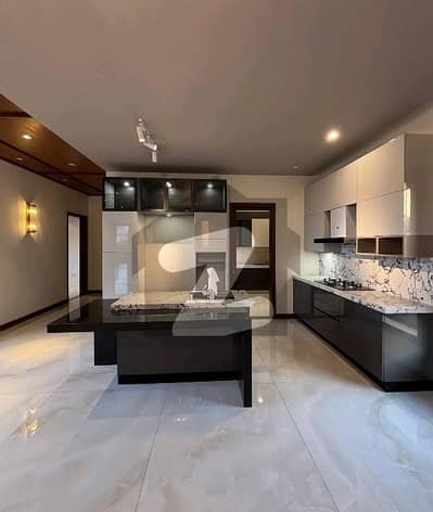 500 Square Yards House In Stunning DHA Phase 4 Is Available For Sale