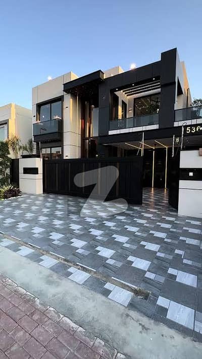 سٹی ہاؤسنگ سوسائٹی سیالکوٹ میں 6 کمروں کا 1 کنال مکان 2.9 لاکھ میں کرایہ پر دستیاب ہے۔