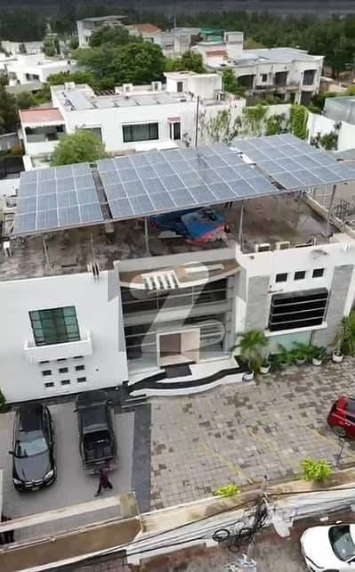 کلفٹن ۔ بلاک 2 کلفٹن,کراچی میں 2 کنال مکان 20.0 لاکھ میں کرایہ پر دستیاب ہے۔