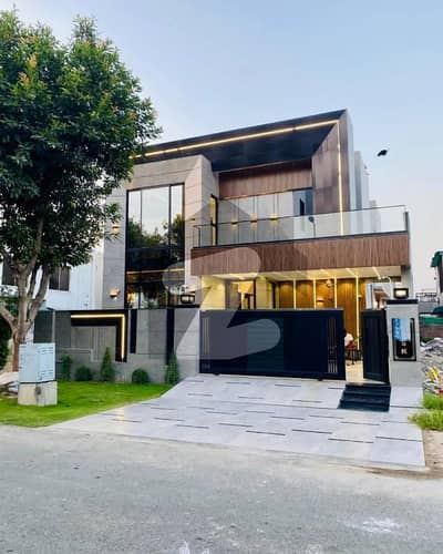 10 Marla Modern Designs House for sale in DHA LAHORE phase 7